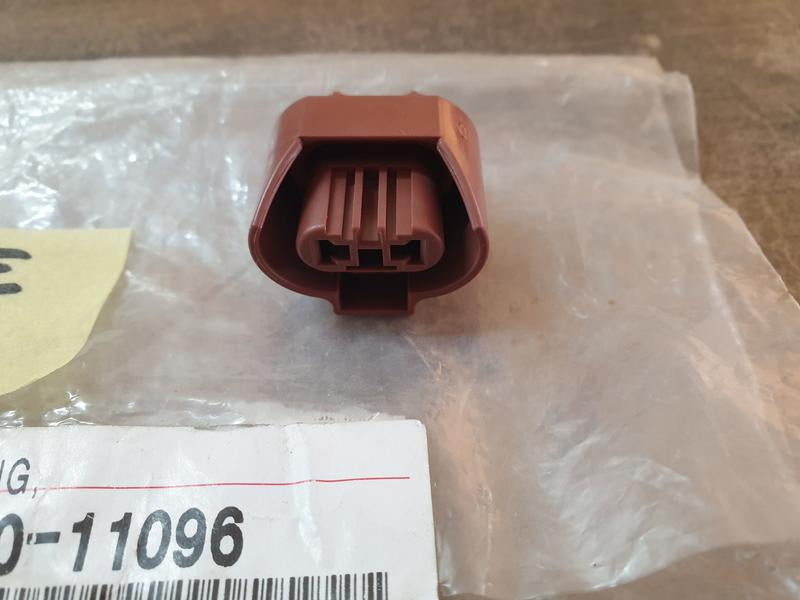 Original New Toyota Female Housing Plug Connector