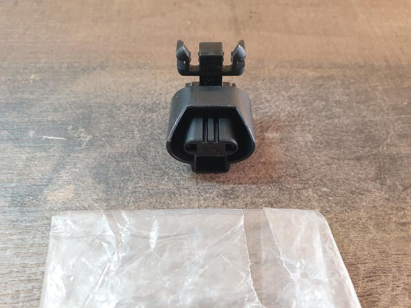 Original New Toyota Female Housing Plug Connector