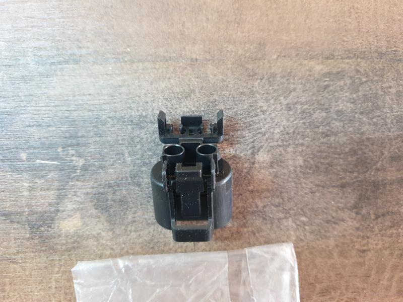 Original New Toyota Female Housing Plug Connector