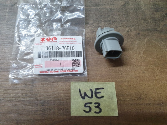 Original New Suzuki Jimny 2023 Front Turn Signal and Indicator Lamp Bulb Socket