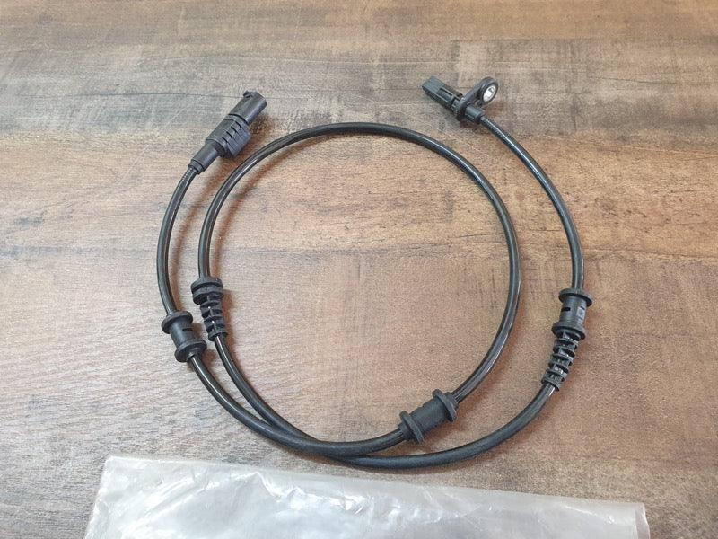Original New Mercedes-Benz GLA Left Front Speed Sensor