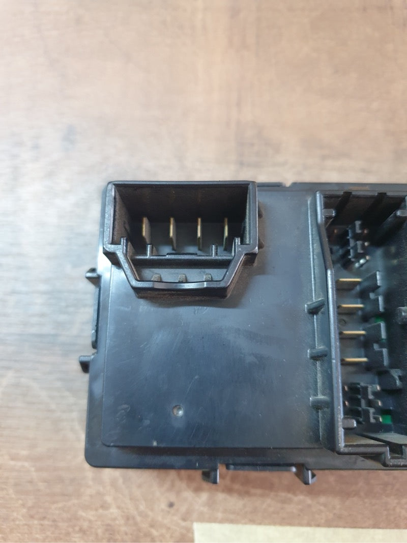 Original Used Hyundai Creta PCB Block Fuse Relay Box