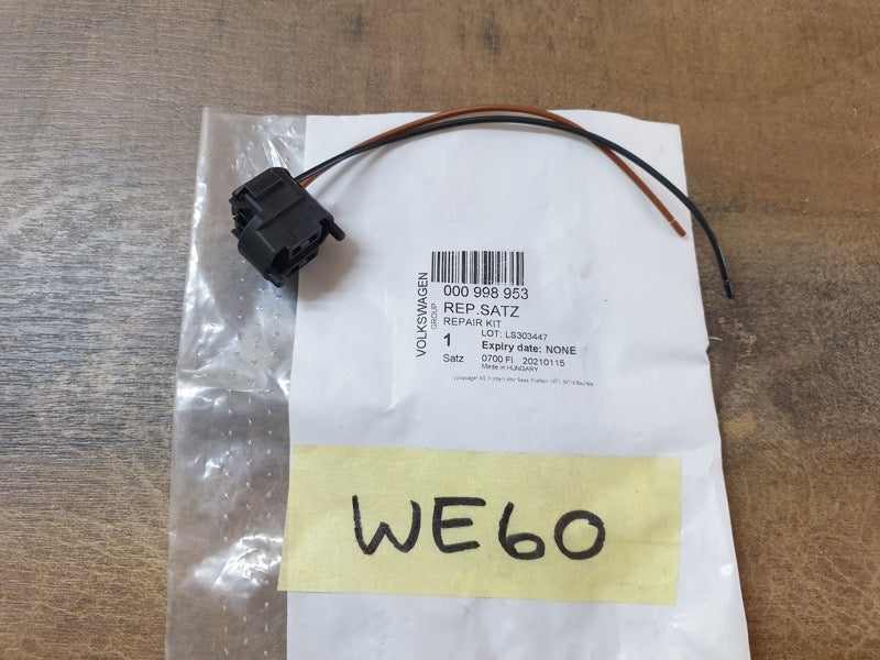 Original New Audi Volkswagen Headlight Bulb Socket