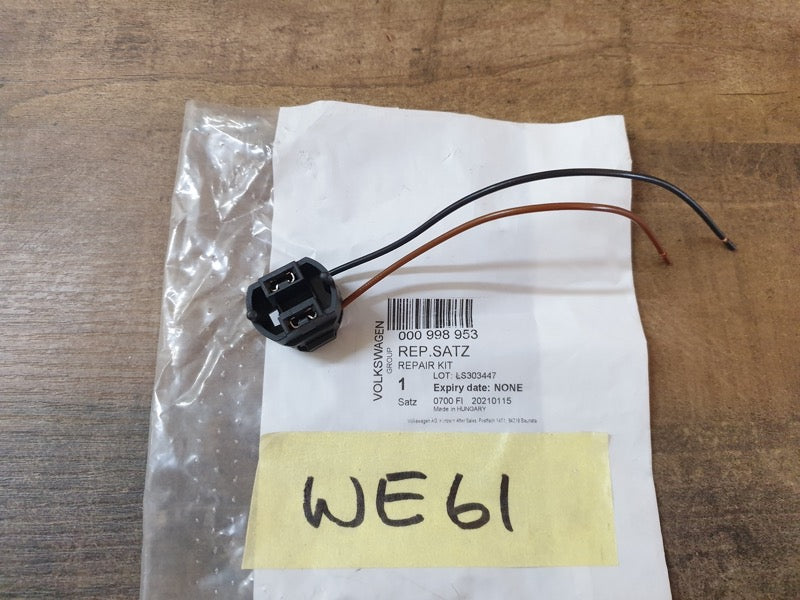 Original New Audi Volkswagen Headlight Bulb Socket