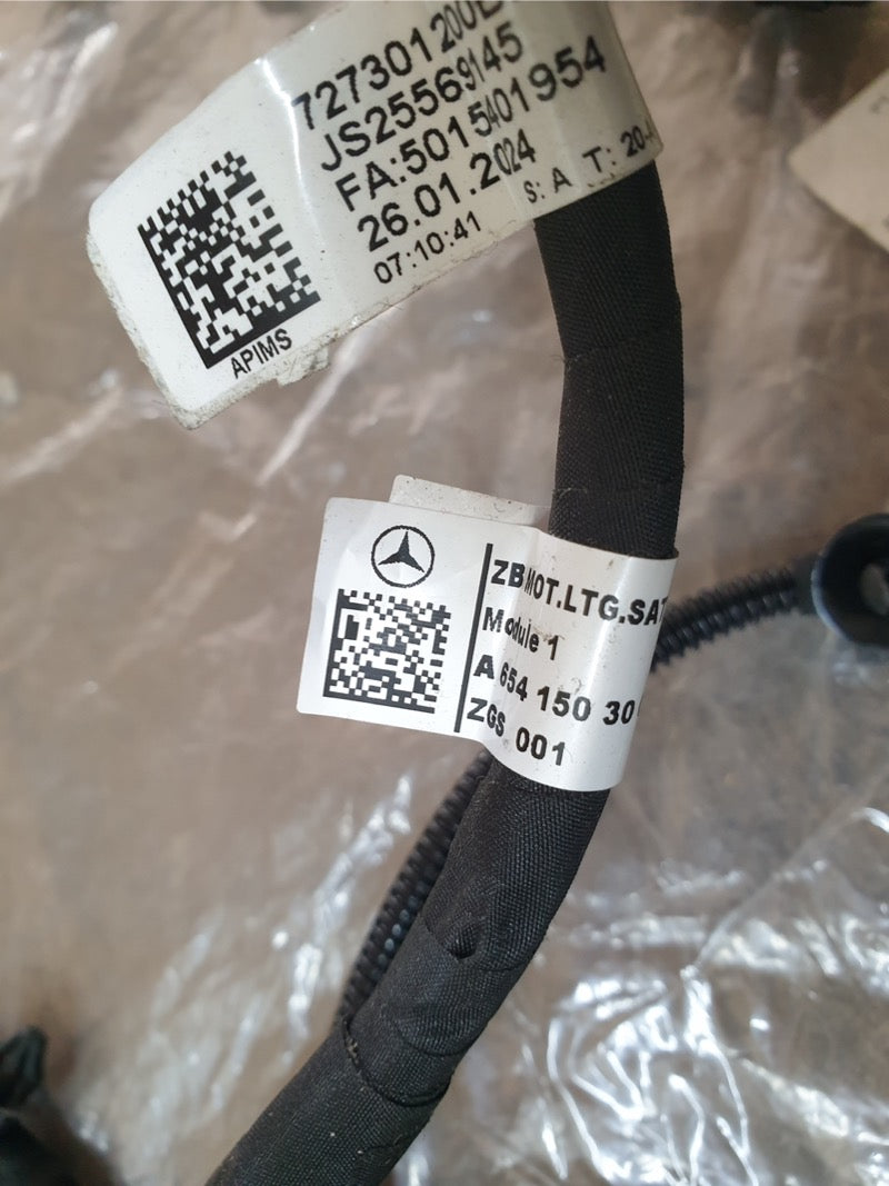 Original New Mercedes-Benz OM654 2.0-liter Inline-4 Diesel Engine Wiring Harness