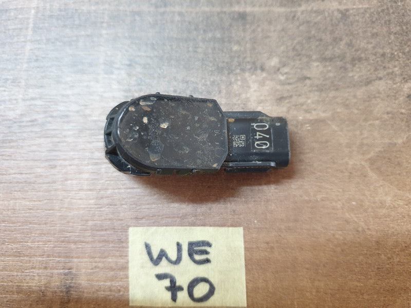 Original Used Toyota Hilux Right Front Parking PDC Sensor