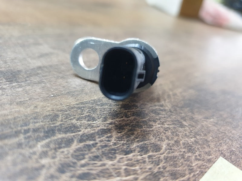 Original New Audi Volkswagen Engine Coolant Temperature Sensor