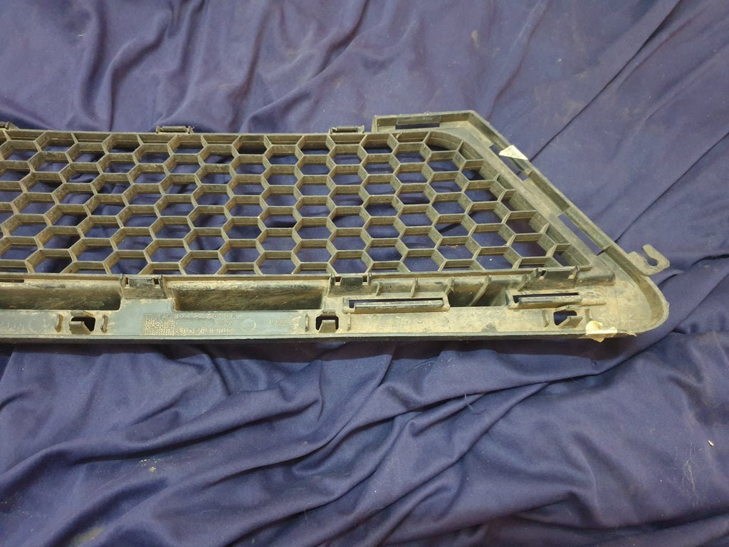 Renault Megane Front Bumper Lower Grille
